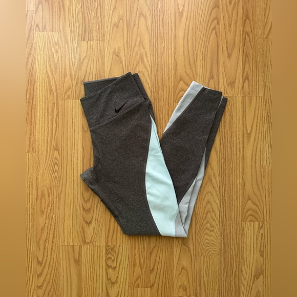 Nike Dri-Fit Leggings - Picture 1 of 4